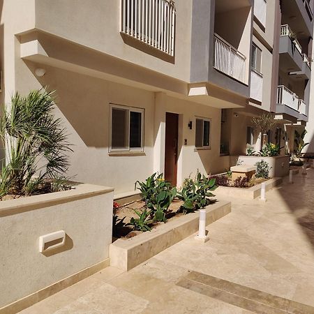 The Palm Court Daire St. Paul's Bay Dış mekan fotoğraf