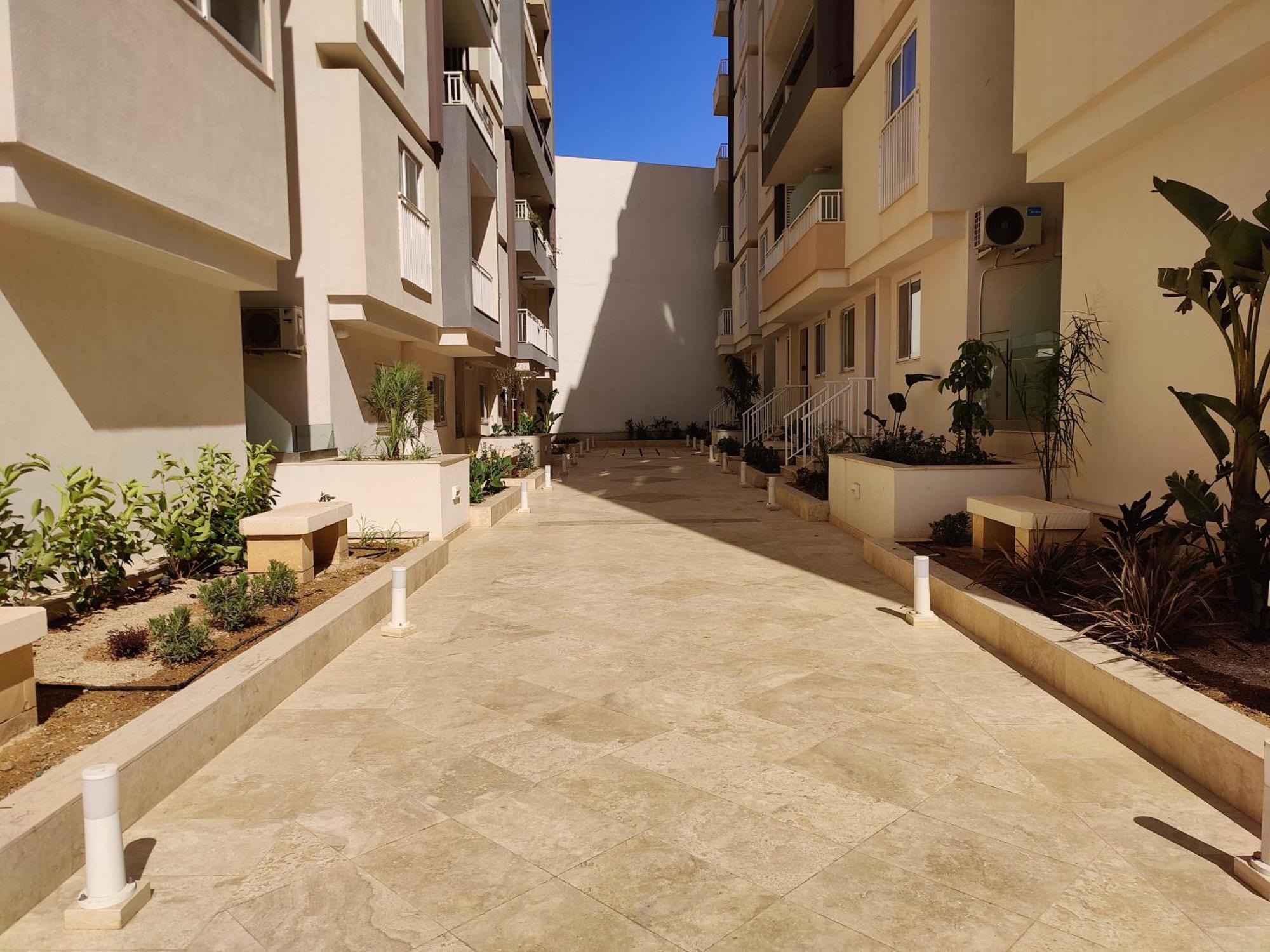 The Palm Court Daire St. Paul's Bay Dış mekan fotoğraf